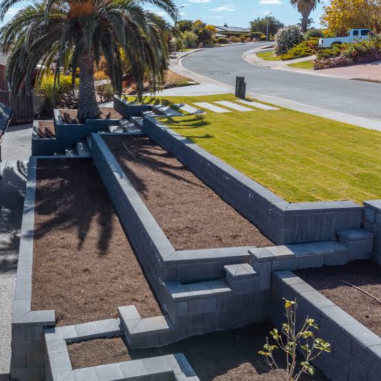 DIY vs Professional Retaining Wall Installation Which Is Right for Your Project